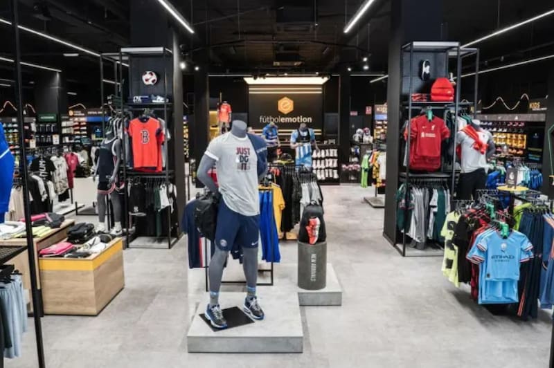 La tienda de deportes más famosa de Estados Unidos dice adiós a 175 tiendas. (Foto: EFE)