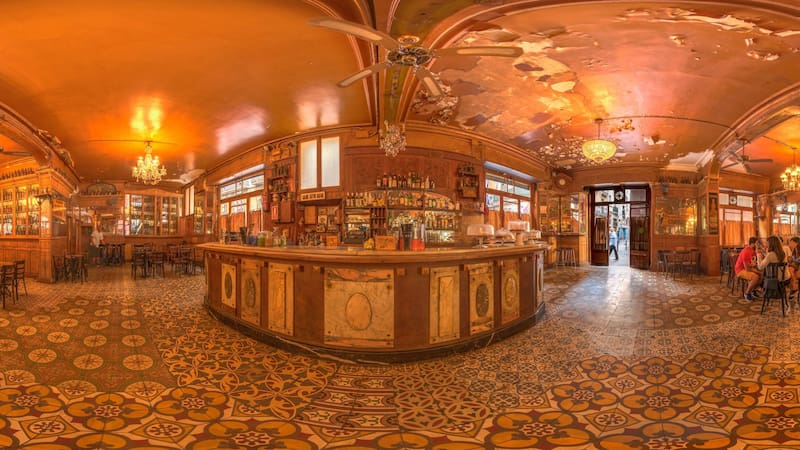 Tiene 200 años y supo ser bar preferido de Picasso y Dalí en España: esta era la especialidad por la que siempre volvían
