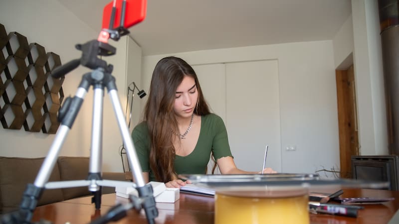 TikTok ha servido como canal de promoción para negocios locales | Foto: Kampus Production en Pexels