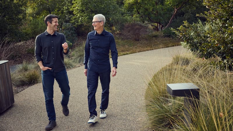 El nuevo CEO de Apple presentará el iPhone plegable días después de asumir el cargo. Fuente: perplexity.