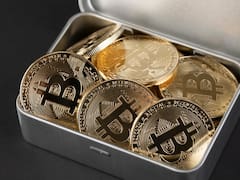 Bitcoin sube 22% en un mes y los inversores argentinos toman ganancias