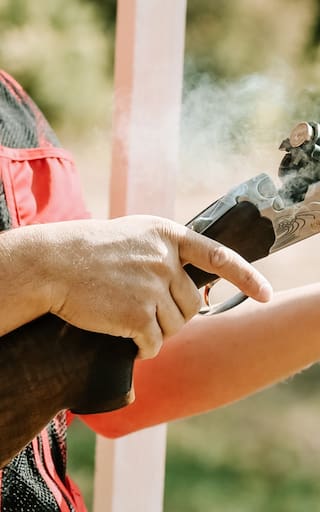 Un adolescente entró armado a una preparatoria y asesinó a dos docentes que intentaron frenarlo