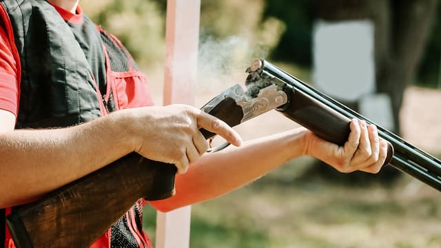 Un adolescente entró armado a una preparatoria y asesinó a dos docentes que intentaron frenarlo