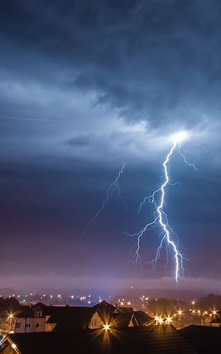Se acerca una tormenta histórica que cubrirá de lluvia y viento a todo el país: las zonas afectadas