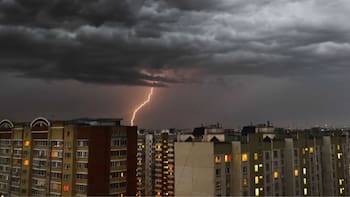 Anuncian lluvias torrenciales y tormentas eléctricas para los próximos días: a qué zonas afecta