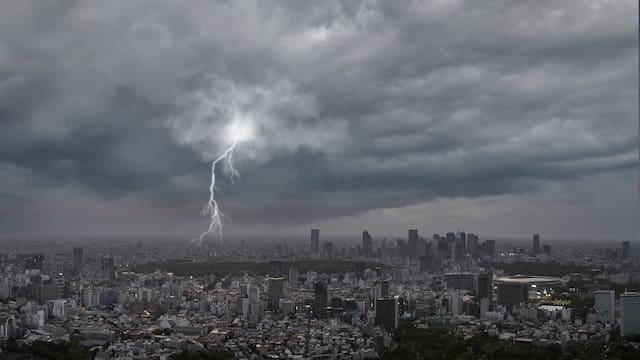El cielo se partirá en dos y llega el primer gran diluvio de febrero con granizo y ráfagas de viento: los municipios bajo alerta
