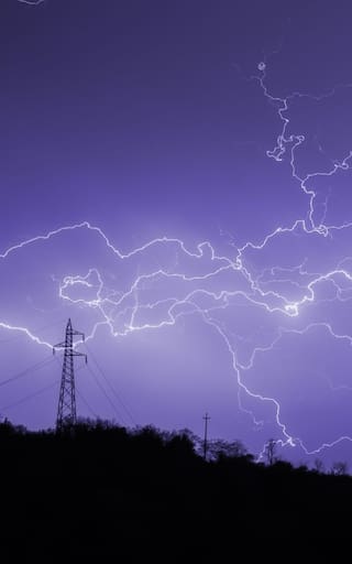 Llega la tormenta negra más intensa de la semana: habrá fuertes lluvias con ráfagas de viento y posible caída de granizo en estas zonas