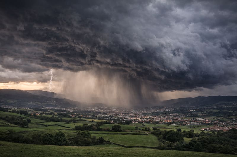 El tiempo dará un giro marcado durante los próximos días, tras un periodo de temperaturas altas poco habituales para abril.
