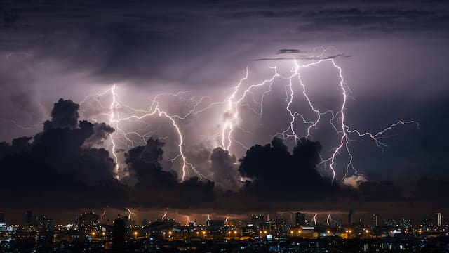 Llega la borrasca Kristin con 48 horas de temporal: lluvias intensas, rachas de viento muy fuertes y nevadas en estas zonas