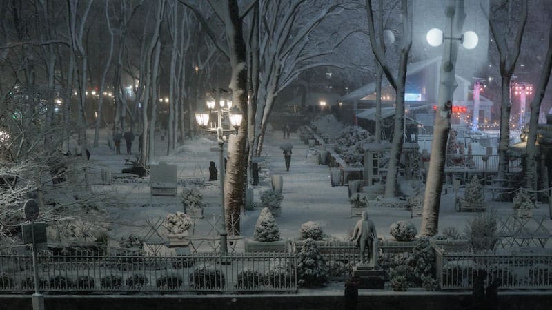 Mamdani calificó el fenómeno como “el primer día de nieve a la antigua desde 2019” y pidió a los vecinos extremar los cuidados ante el peligro.