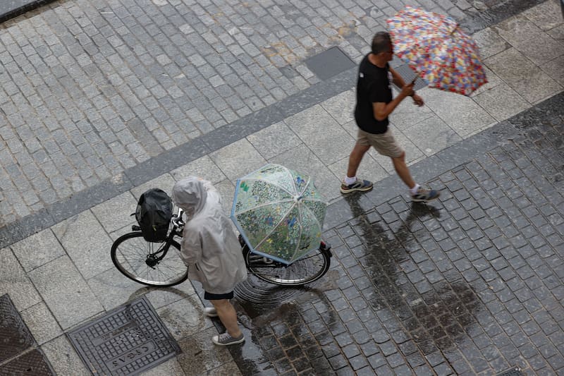 Fuertes tormentas en cadena para este jueves 7 de mayo: lluvias intensas, granizo como piedra y alertas en gran parte del país. Fuente: EFE