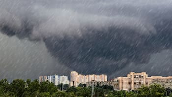 Se aproxima el diluvio de “fines de abril”: alertan por lluvias fuertes, vientos de más de 70 km/h y granizo en todas estas zonas