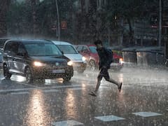 La AEMET alerta por lluvias torrenciales este domingo: Barcelona y Girona pueden superar los 200 litros en 12 horas