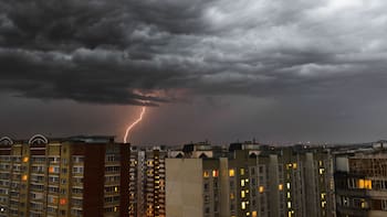 Hoy llueve: el cielo se cargará de tormentas y todas estas zonas quedarán pasadas por agua
