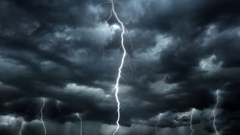 El SMN advirtió lluvias intensas y tormenta negra en varias zonas de México