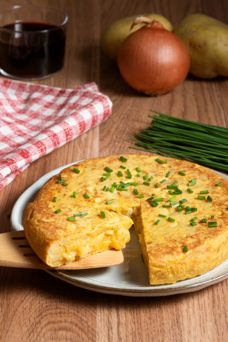 El truco de los chefs para lograr una tortilla cremosa.