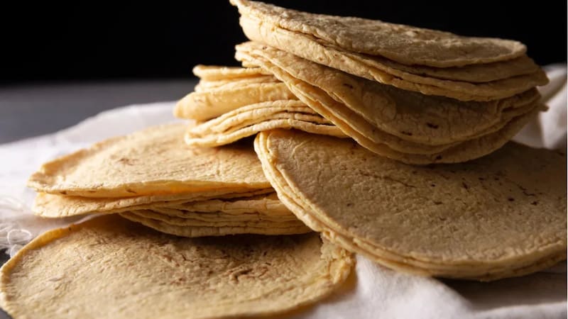 La Profeco alertó por la venta ilegal de tortillas en México