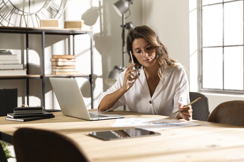Tipos de contrato: descubre los 5 más comunes y sus beneficios | FNA. (Foto: Freepik).