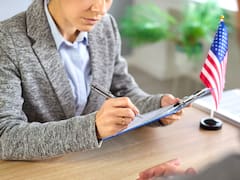 Estados Unidos ofrece un programa para jóvenes que dura 10 meses y brinda comida gratis, alojamiento y una beca de más de 7,300 dólares: de qué se trata