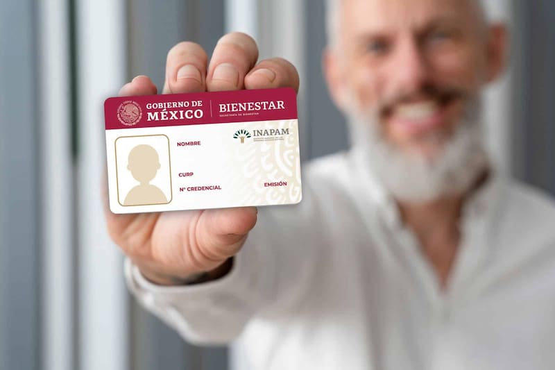 Los adultos mayores con credencial INAPAM pueden acceder a un gran número de beneficios. Foto: Archivo.
