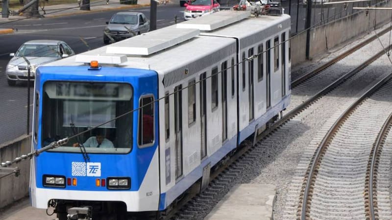 El Tren Ligero incorpora dos unidades chinas para dar mejor servicio de transporte