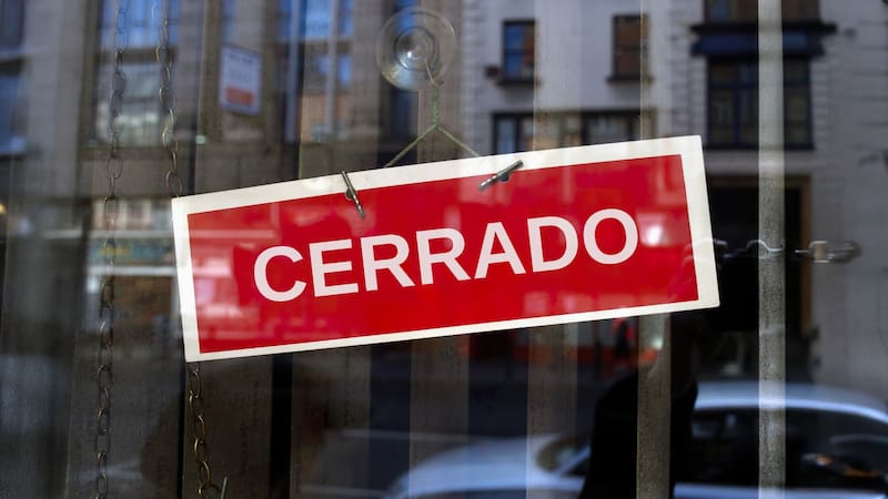 Tras dos años, cerró un lujoso restaurante de dos futbolistas de la liga española y dejó una deuda millonaria. Foto: Shutterstock