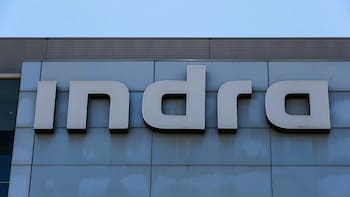 Tras un susto inicial, Indra se repone en bolsa del rechazo del caza europeo