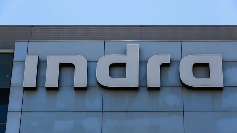 Tras un susto inicial, Indra se repone en bolsa del rechazo del caza europeo.