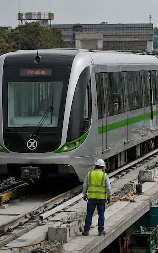 Tras años parado, la Ciudad se adueña de uno de los trenes más necesarios para el país: administrará 17 estaciones, 18 trenes y 36 coches