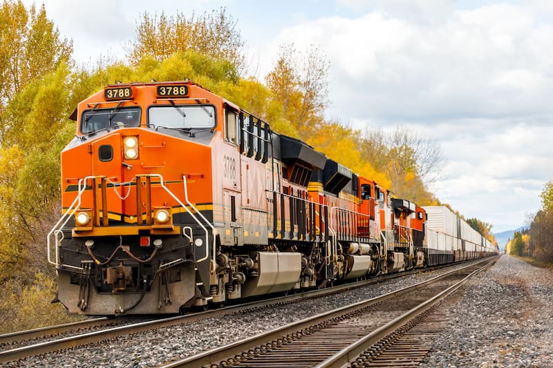 La inversión federal busca modernizar la red ferroviaria de Estados Unidos y mejorar la seguridad.