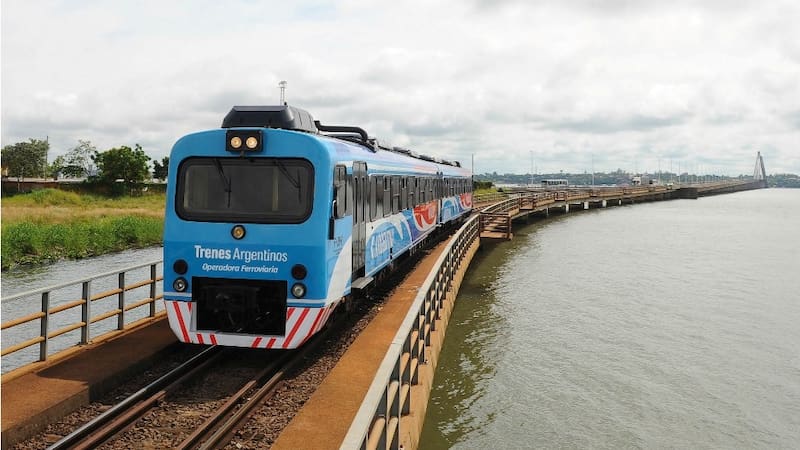 Tren internacional Posadas-Encarnación.
