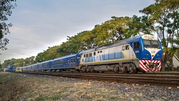Oficial | El Gobierno prepara una importante expansión ferroviaria: el tren conectaría las ciudades más turísticas de Buenos Aires