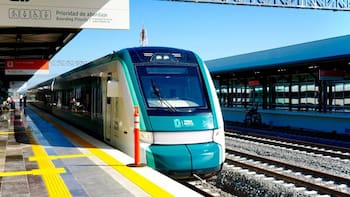 El Tren Maya dará nuevo servicio en el sureste de México con comida completa y atención exclusiva