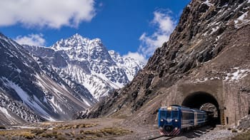 Vuelve un tren que recorre de punta a punta el país: tras años sin actividad, integrará uno de los principales ejes logísticos