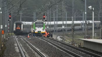 Un presunto espía ruso fue atrapado fotografiando trenes y tenía cientos de miles de archivos similares en sus dispositivos