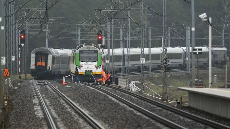 Trenes en Polonia. Imagen de archivo.