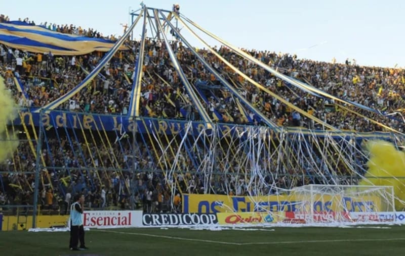 El hincha fue asesinado a balazos en su hogar.