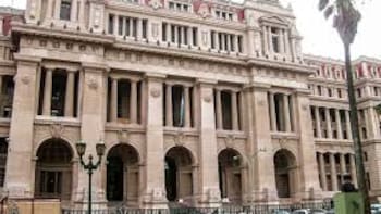 Abogados piden declarar inconstitucionales dos artículos que afectan su ejercicio