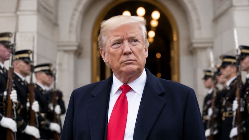 Es oficial | Estados Unidos investigará uno por uno a todos los extranjeros con sus funcionarios y cámaras especiales para verificar el cumplimiento de la ley. (Representación creada con IA)