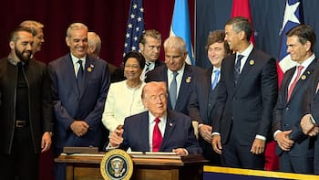 Junto a Milei y otros líderes, Trump anunció una nueva coalición militar y dijo que Cuba vive “sus últimos momentos”