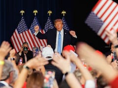 De Nicki Minaj a “una montaña de músculo”: los insólitos mensajes de Trump antes de las elecciones