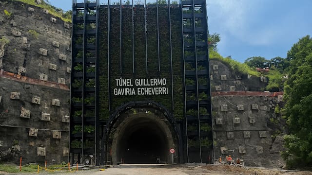 Colombia construye uno de los túneles más grandes de América latina y será estrenado este año