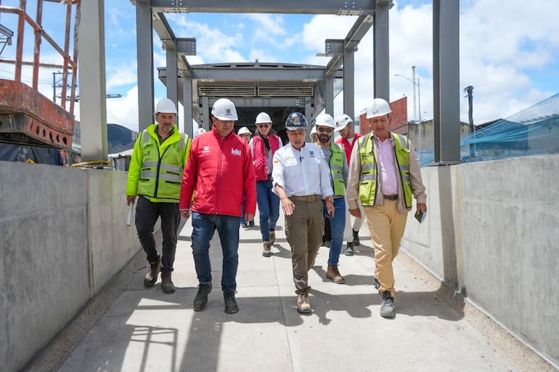 El nuevo paso peatonal subterráneo busca mejorar la seguridad de los usuarios que se movilizan por la calle 13.