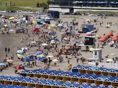 Más turismo y menos gasto: los números del fin de semana extra largo de noviembre