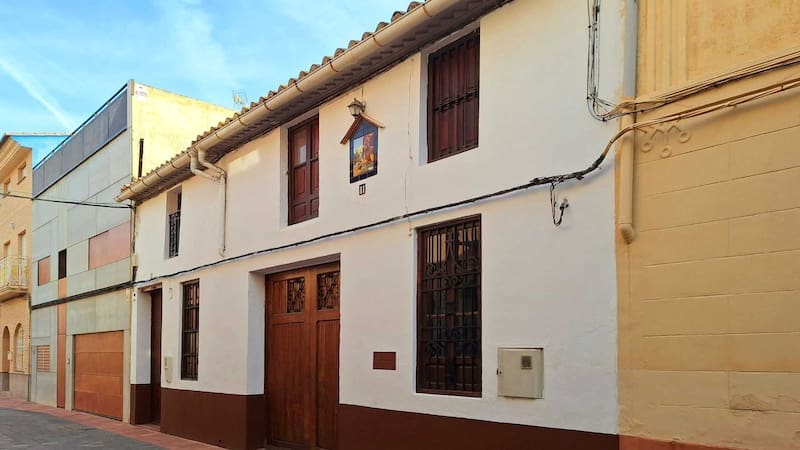 El pueblo más pequeño del país: cuenta con apenas seis calles y atrae a los turistas por sus fachadas de viviendas tradicionales (foto: archivo).