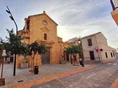 El pueblo más diminuto del país: posee solo seis calles y cautiva a los turistas por sus viviendas tradicionales