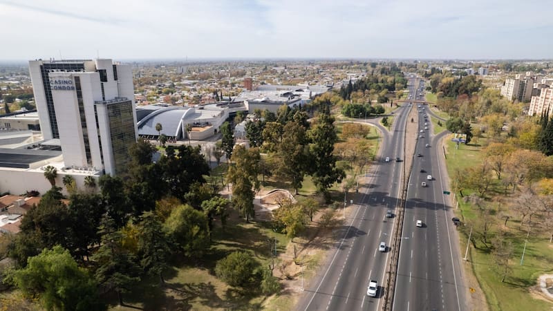 Inició la obra más anhelada de todas: convertirán en autopista una ruta esencial que une dos capitales provinciales (foto: archivo)