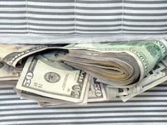 Dólares del colchón: ARCA despejó un interrogante crucial y la Justicia dictó un fallo inédito