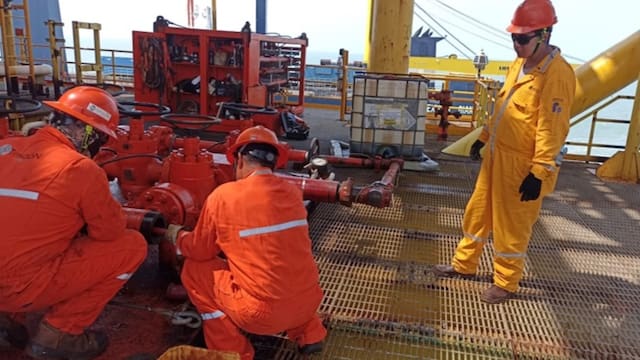 Pemex paga a Slim pero hunde a Salinas Pliego: La millonaria deuda que llevó a Typhoon a la insolvencia