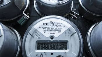 Ya es oficial | Visitarán casa por casa para cambiar el medidor de luz: será obligatorio para no perder la exactitud del servicio